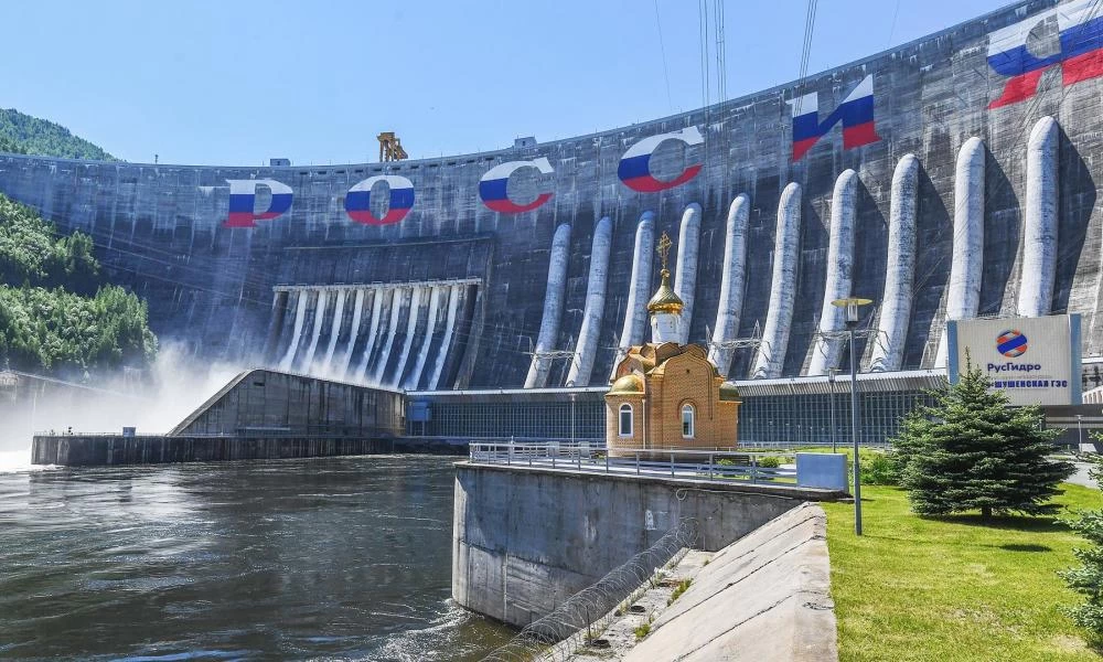 Οικονομικός “Αρμαγεδδών”: Το Πεκίνο αναλαμβάνει ρωσικά εργοστάσια